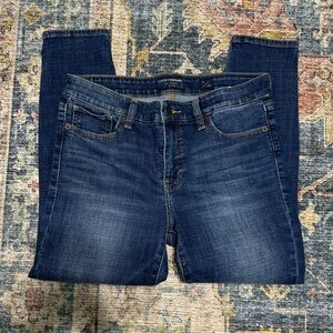 Lucky Brand mid rise crop Ava. Size 8/29